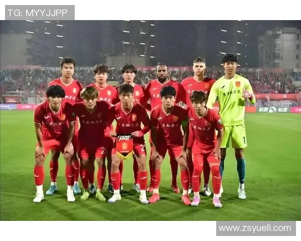 重庆足球队技术实力强劲荣登全国第五名引发关注